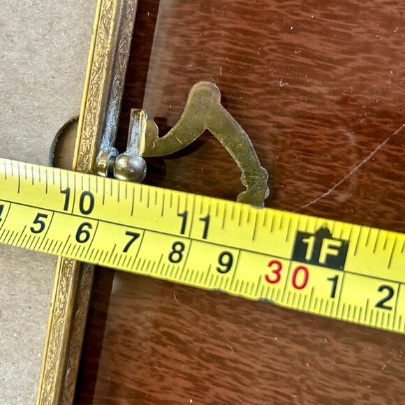 Vintage Brass-Tone 8x10 Picture Frame with Ornate Top Detail - Picture 15 of 15